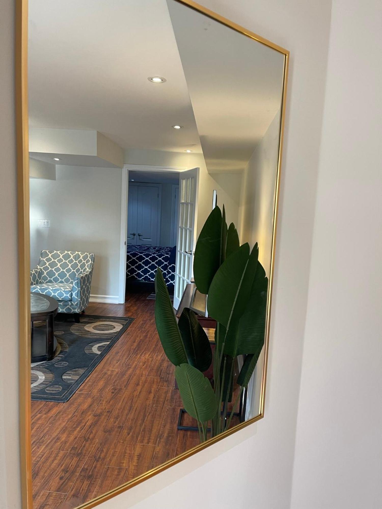 Cozy Lovely Ravine Facing Suite. Mississauga Eksteriør billede